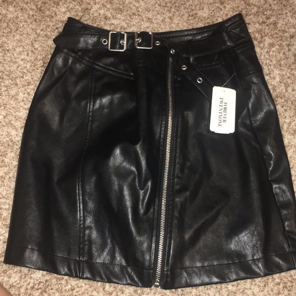 Leather skirt